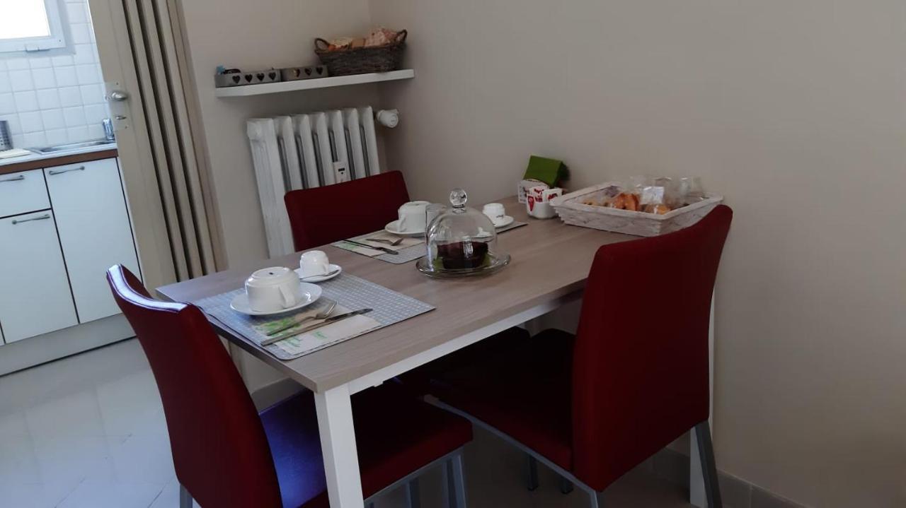 Apartment "Borgo Olivetti" Ivrea Kültér fotó